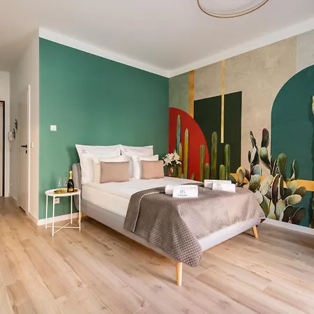 Flatbook - Granaria Ii Old Town