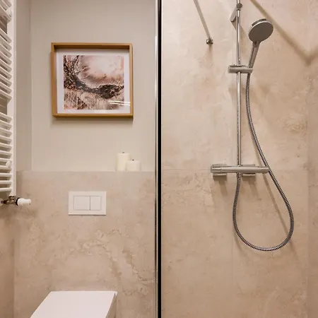 Flatbook - Granaria Ii Old Town