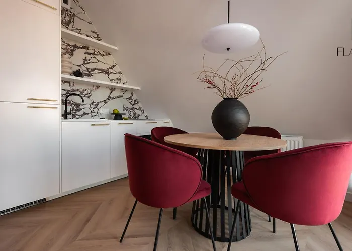 Flatbook - Granaria Ii Old Town Apartment