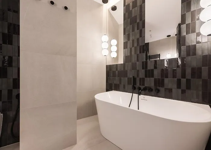 Flatbook - Granaria Ii Old Town *